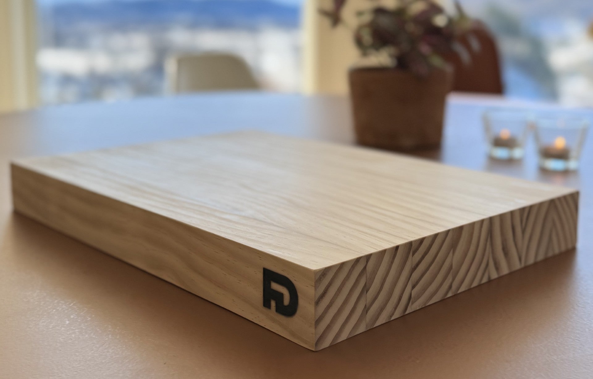 Chef No. 01 – stor profesjonell skjærefjøl i Accoya 45×31,5 cm