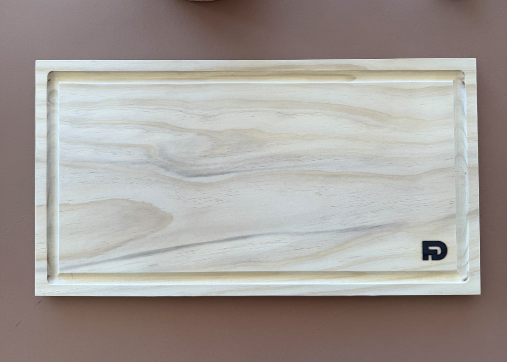 Stor skjærefjøl med saftrille 47×25 cm – Daily Board Pro