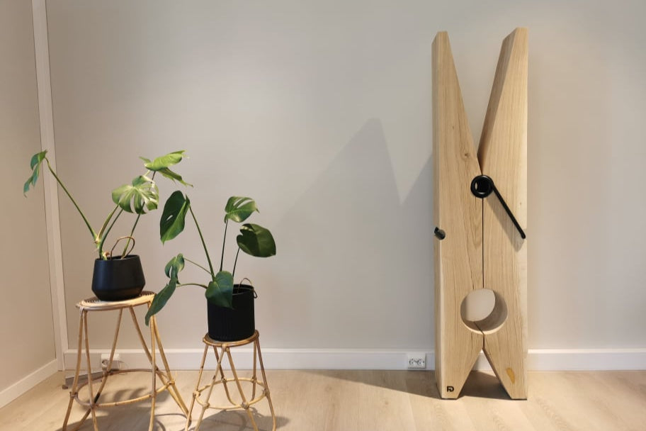 Little Lady stumtjener i heltre eik 170 cm – Fun Design